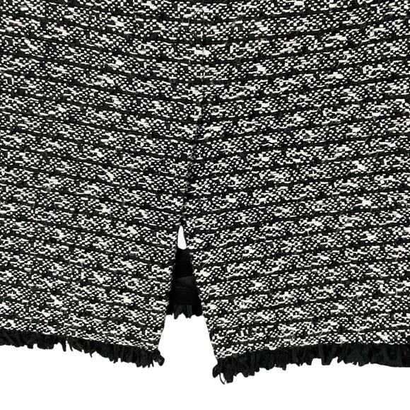 J CREW Pencil Skirt Tweed Black White Fringe Knee sz 10 Preppy Classic Office - Picture 9 of 13
